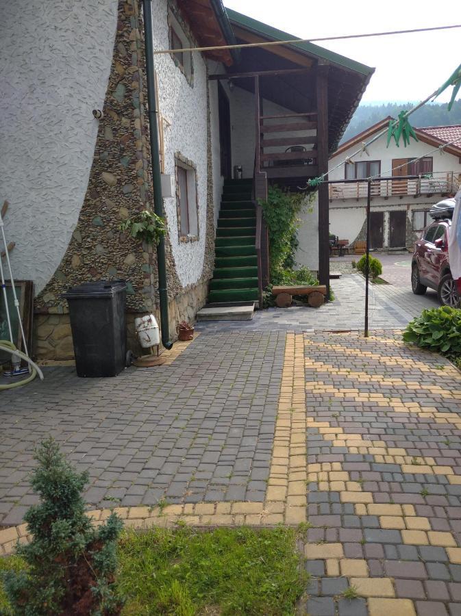 Садиба Янчар Номер Студiо З Басейном Mykulychyn Exterior photo